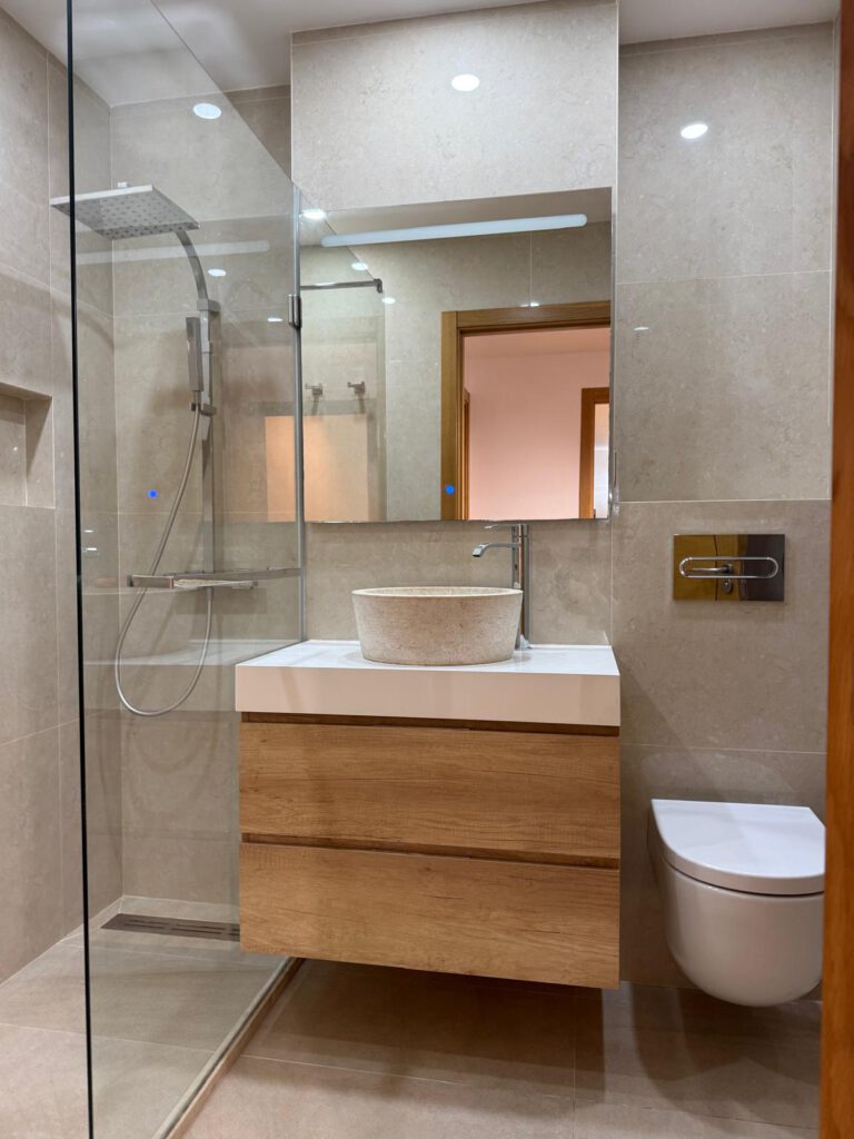 Flamante planta baja con terraza privada y piscina en zona Amanecer