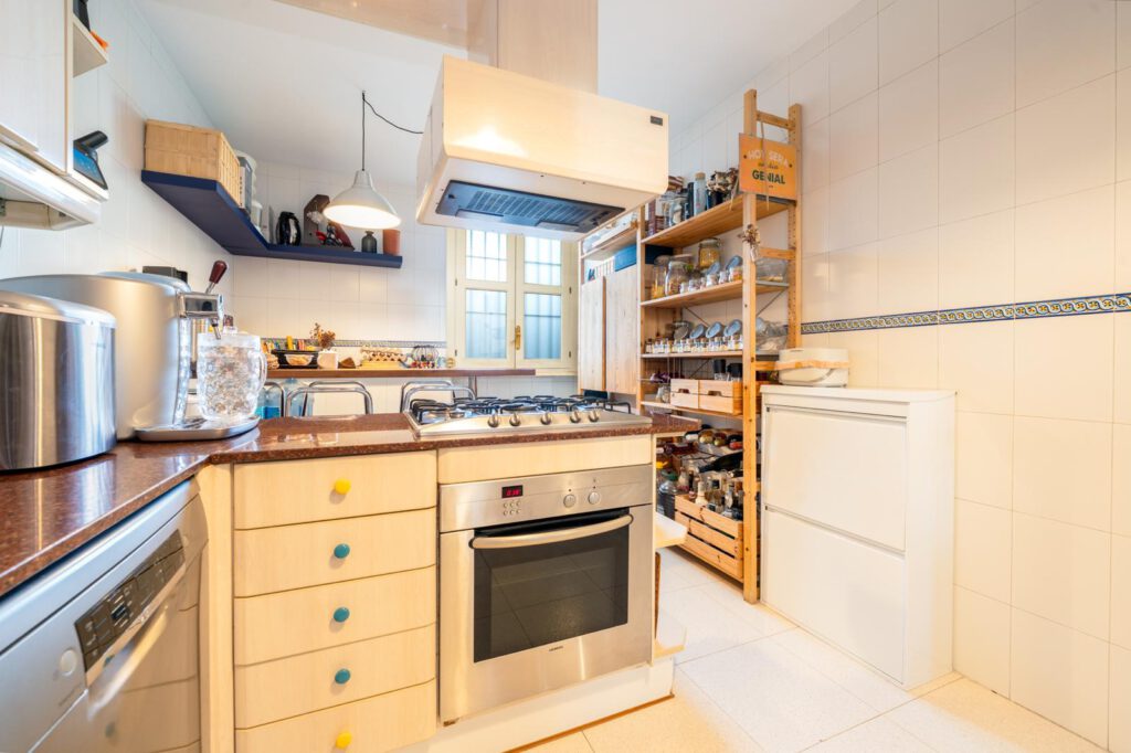 Impresionante adosado en La Vileta, 4 dormitorios con piscina