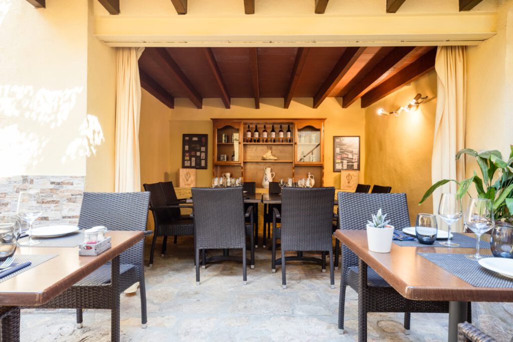 Restaurante emblemático en Sencelles ¡Oportunidad!!