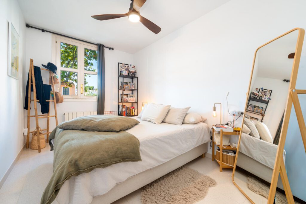 Impresionante adosado en La Vileta, 4 dormitorios con piscina