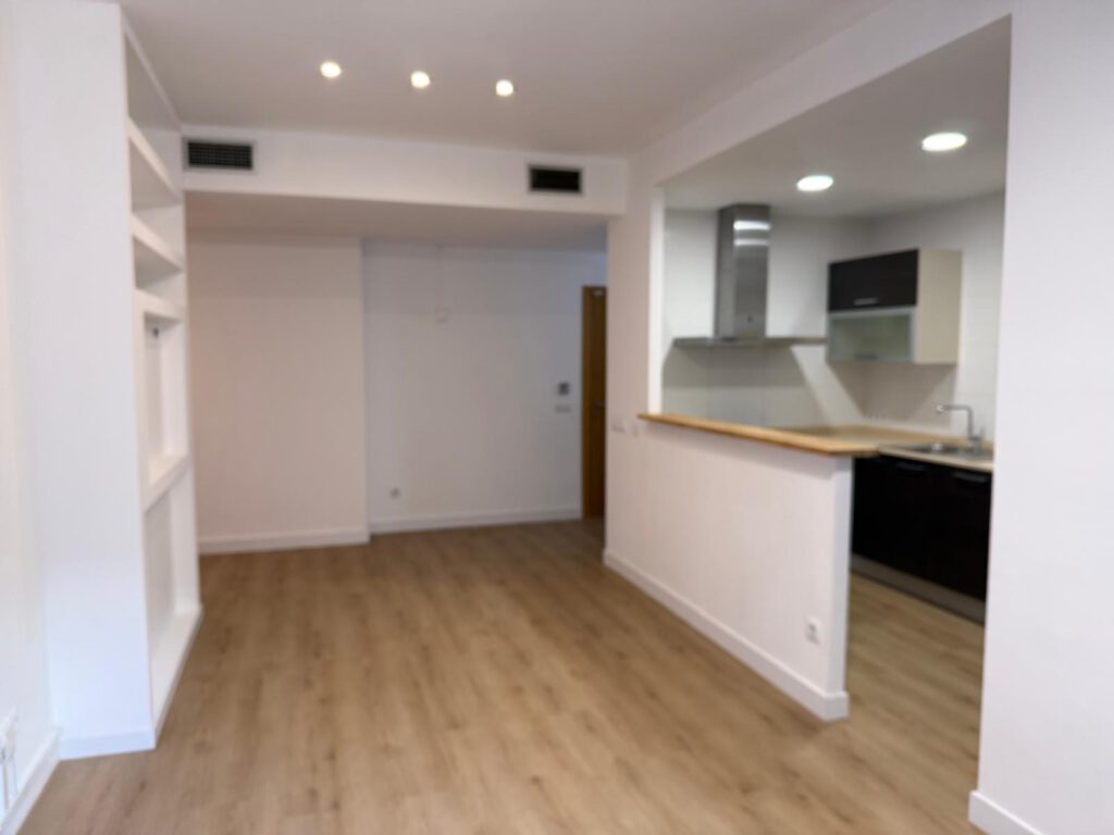 Flamante planta baja con terraza privada y piscina en zona Amanecer