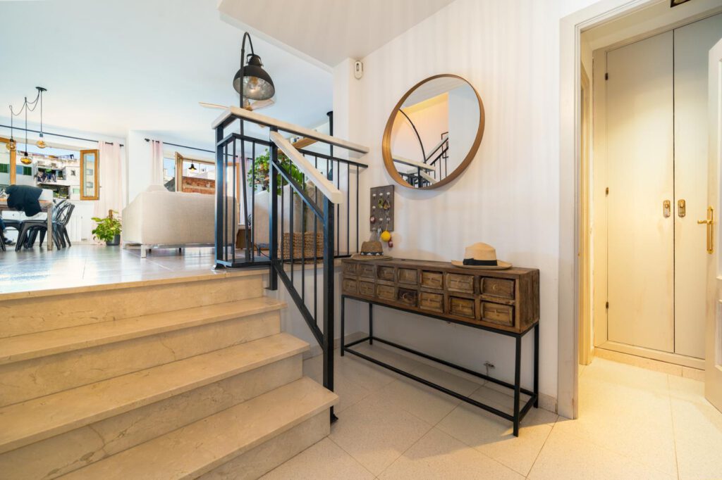 Impresionante adosado en La Vileta, 4 dormitorios con piscina