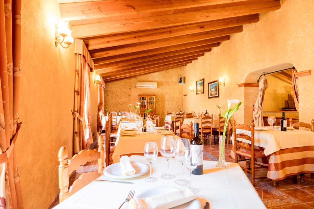 Restaurante emblemático en Sencelles ¡Oportunidad!!