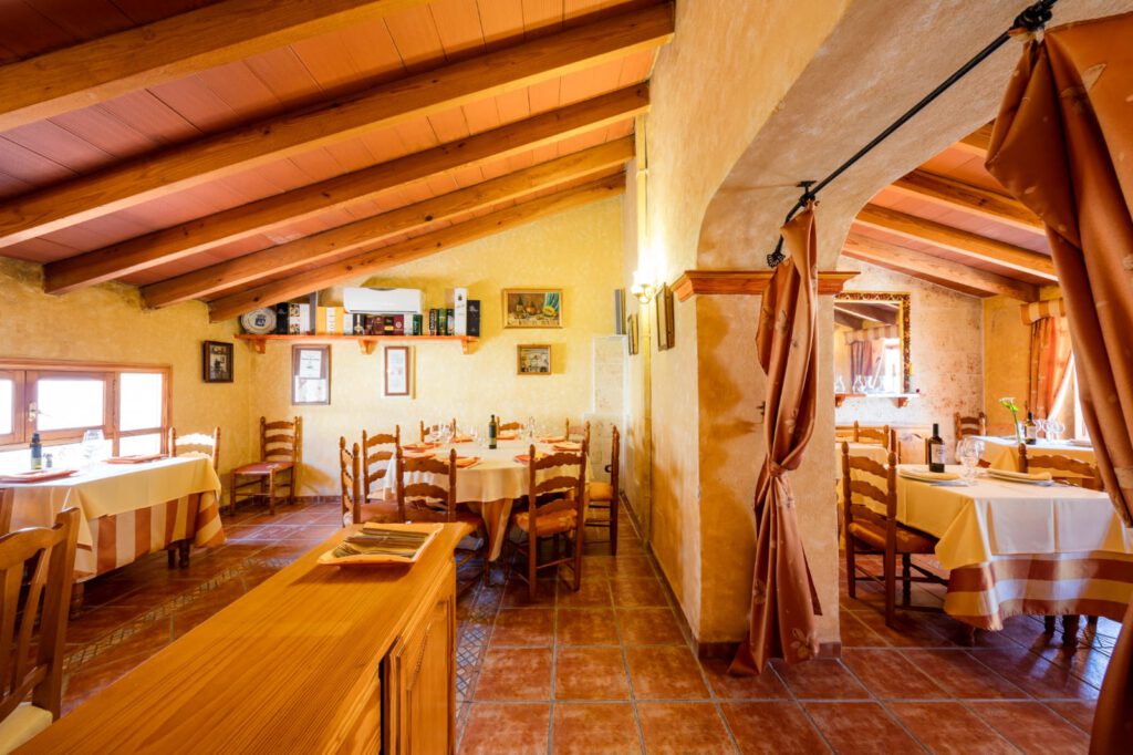 Restaurante emblemático en Sencelles ¡Oportunidad!!