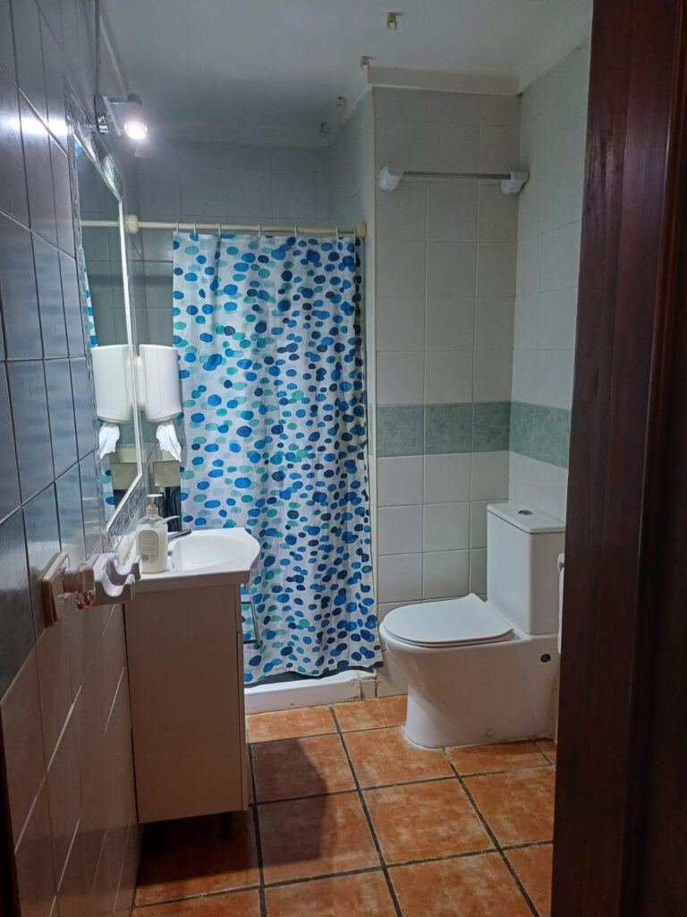 Casa con Encanto y Versatilidad en Sencelles: Ideal para Vivir y Emprender