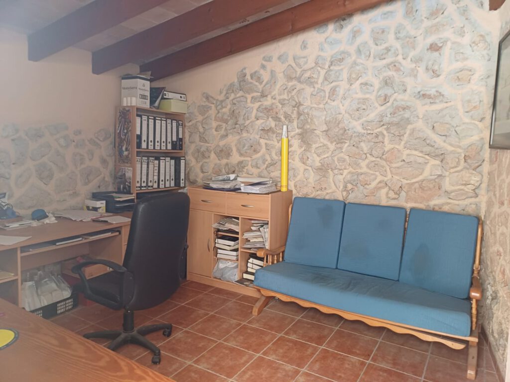 Restaurante emblemático en Sencelles ¡Oportunidad!!