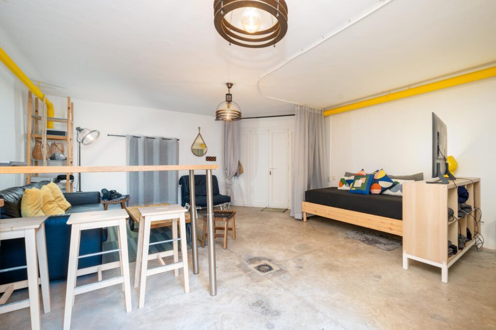 Impresionante adosado en La Vileta, 4 dormitorios con piscina